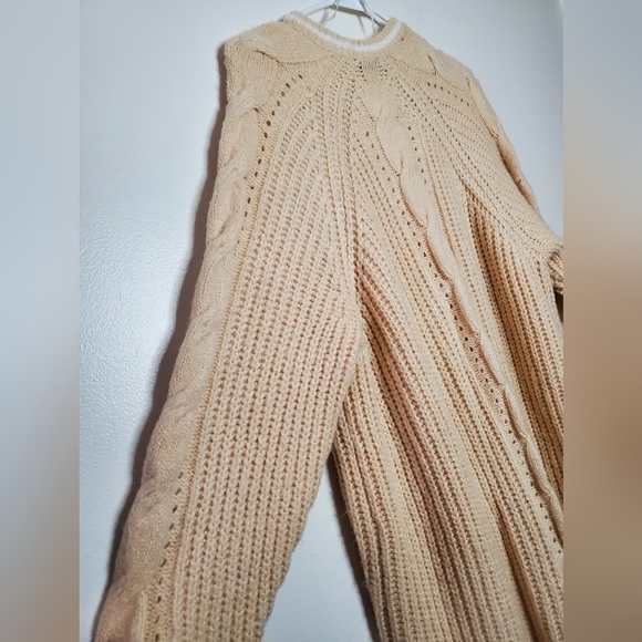 Torrid Cableknit Boyfriend Cardigan Size 2 - Picture 11 of 13